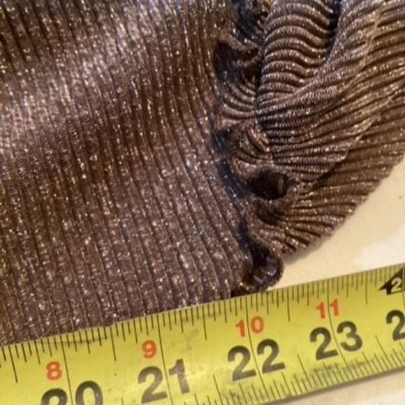 Gimmicks by BKE Buckle Sheer Ribbed Top Sz XS Oversized Bell Sleeve - Picture 6 of 6